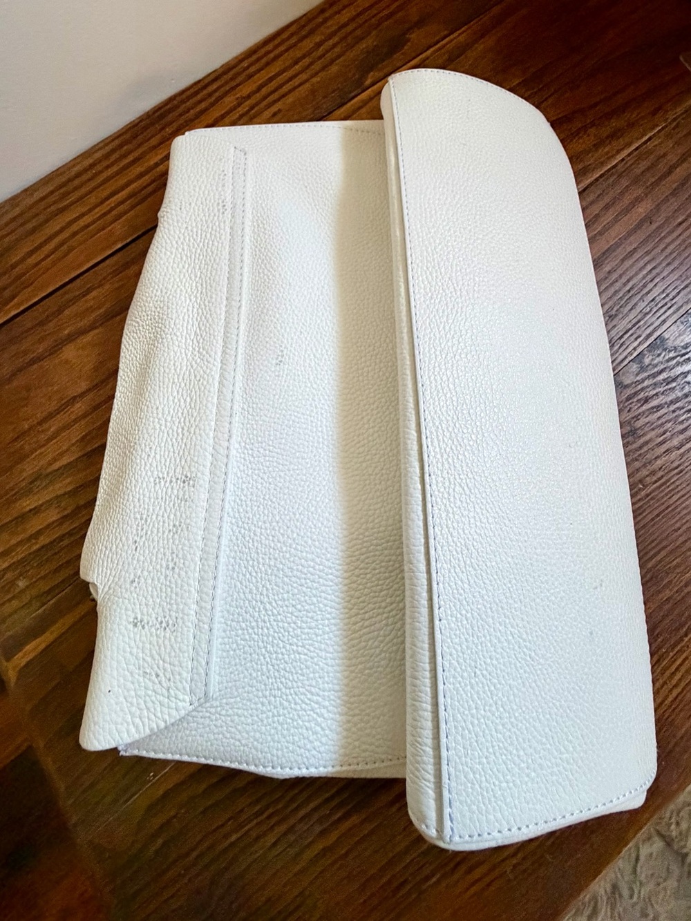 Elegant Ivory Italian Pebbled Leather Satchel - Picture 6 of 8